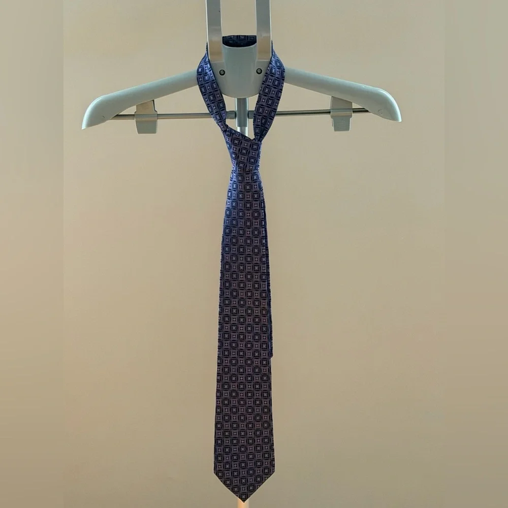 Club Room Silk Tie – Purple/Blue Geometric Pattern